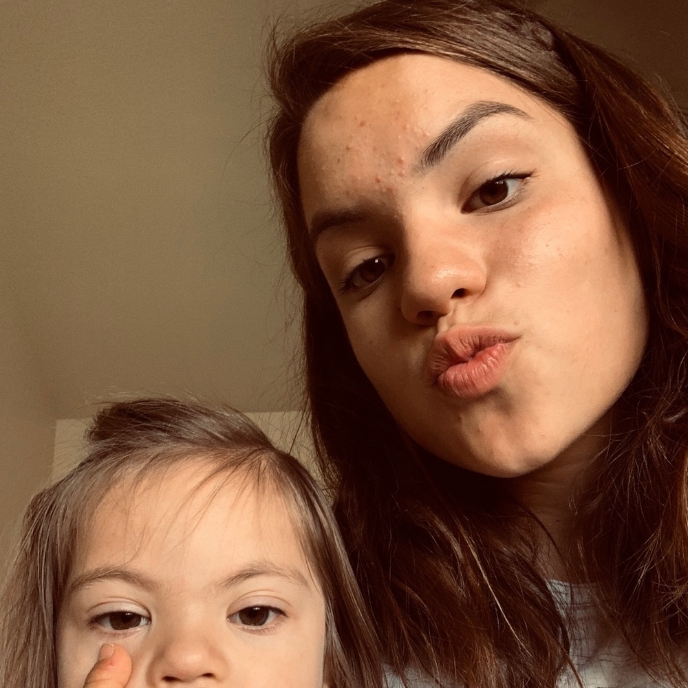 Meet your Posher, Thalia